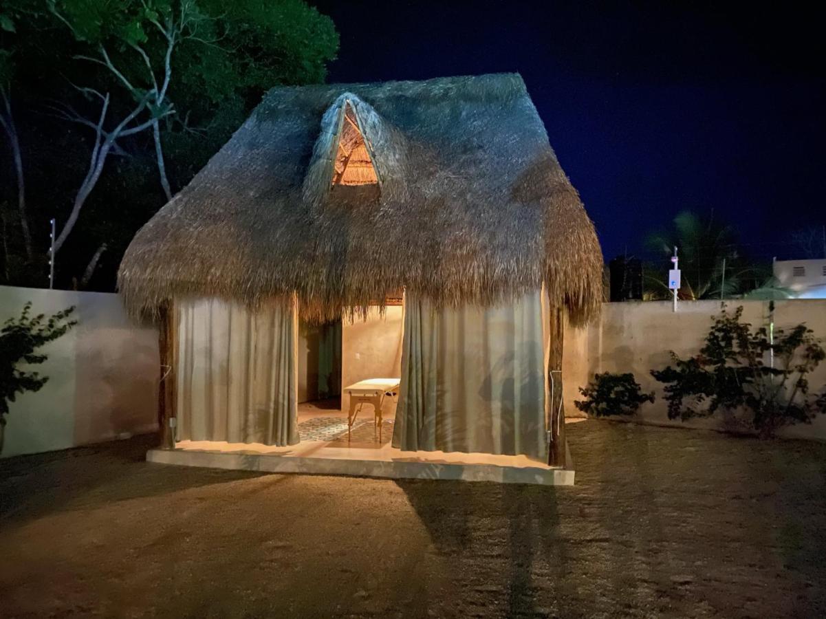 ホテル Blue Palm バカラル エクステリア 写真